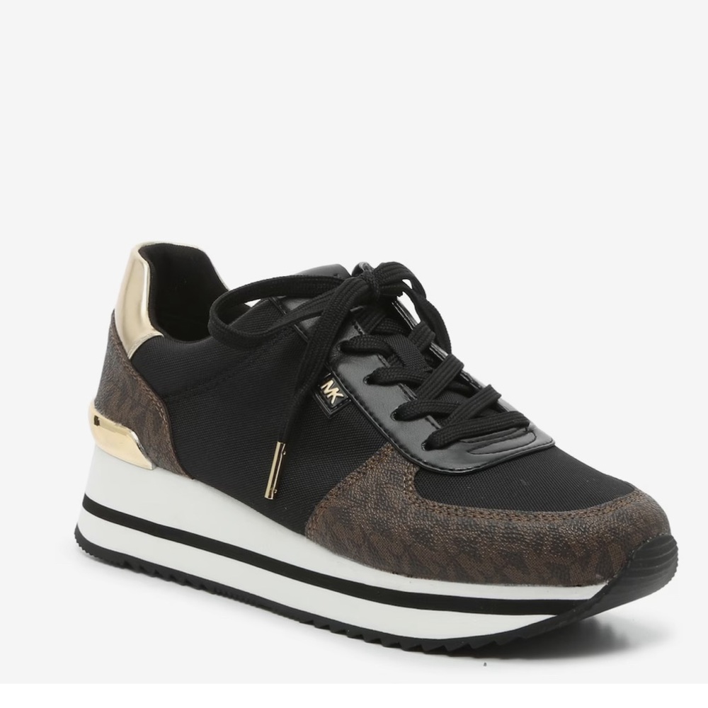 Michael Kors sneaker size 8